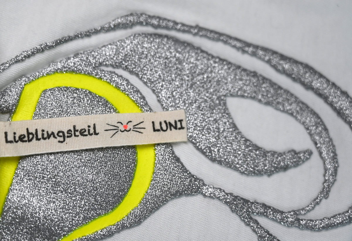 LUNI T-Shirt Nahaufnahme 3D Glitzer-Druck - handgezeichnete Motive Himmelsfaden